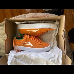 Larry june Lakai Shoes size 5
